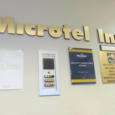 Microtel Inn By Wyndham Шампейн Екстериор снимка